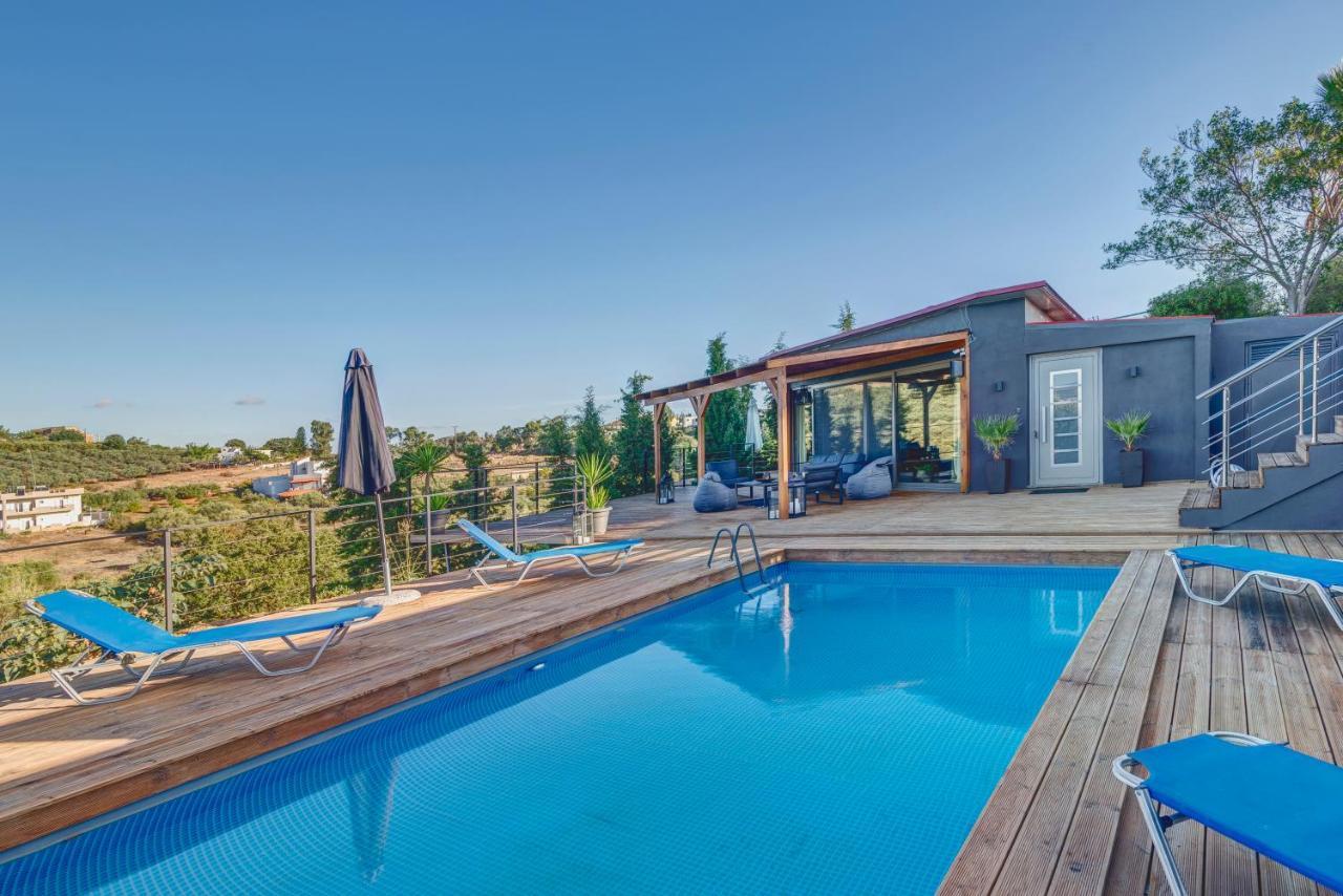 Private Pool Villa Ggki Skepasti Bagian luar foto