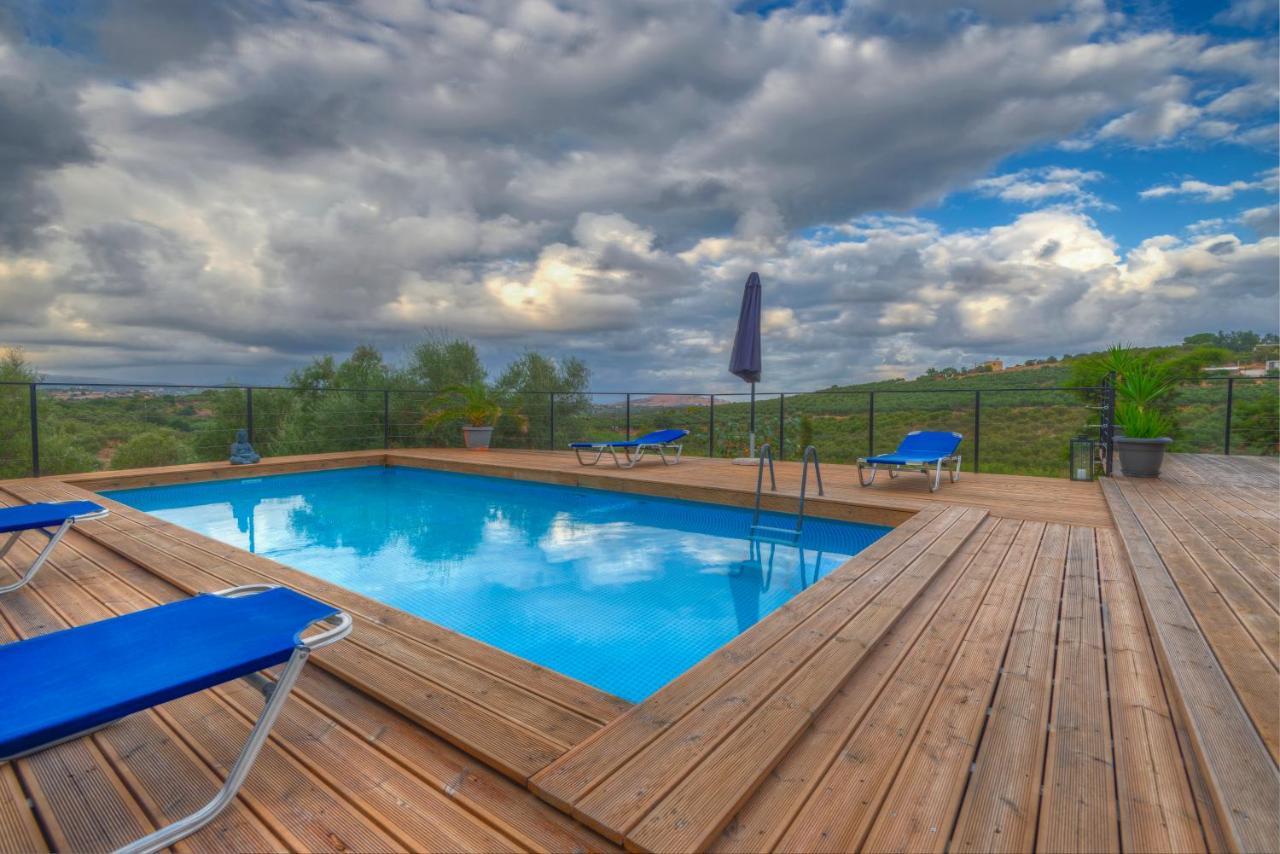 Private Pool Villa Ggki Skepasti Bagian luar foto