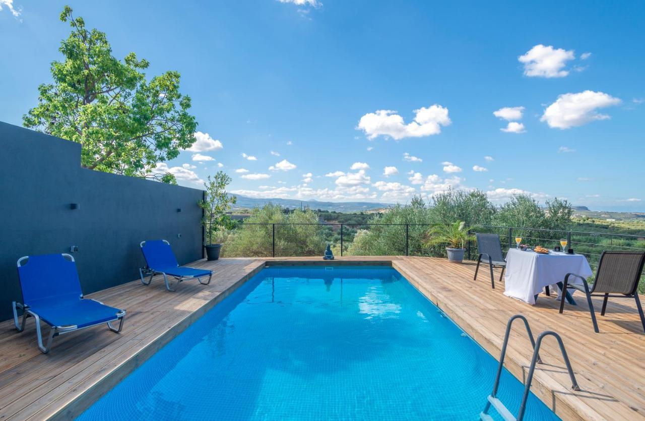 Private Pool Villa Ggki Skepasti Bagian luar foto
