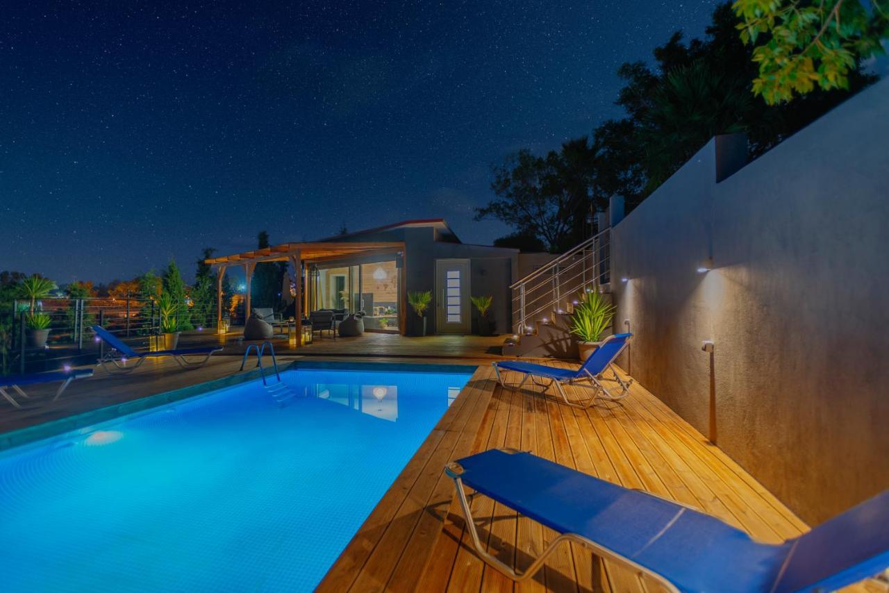 Private Pool Villa Ggki Skepasti Bagian luar foto